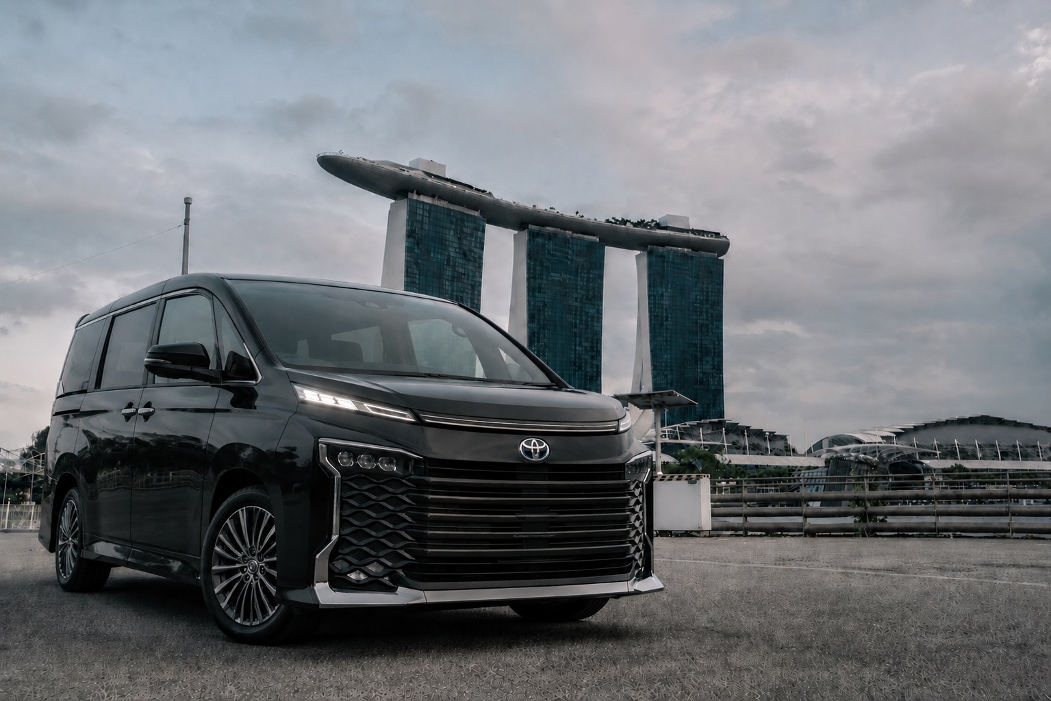 Toyota Noah / Voxy